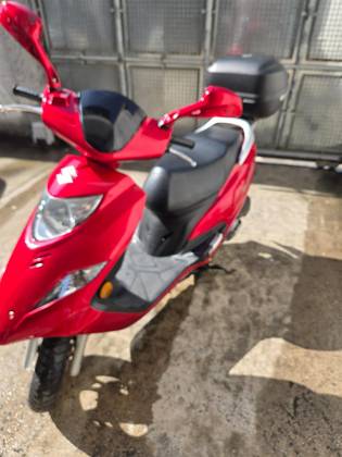 SUZUKI BURGMAN i SUZUKI BURGMAN i